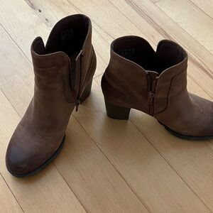 Clarks Chestnut Ankle Booties